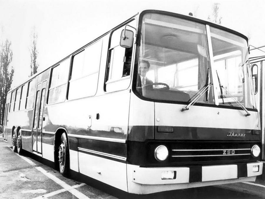  Ikarus 290 1988 года  (фото 6 из 6)